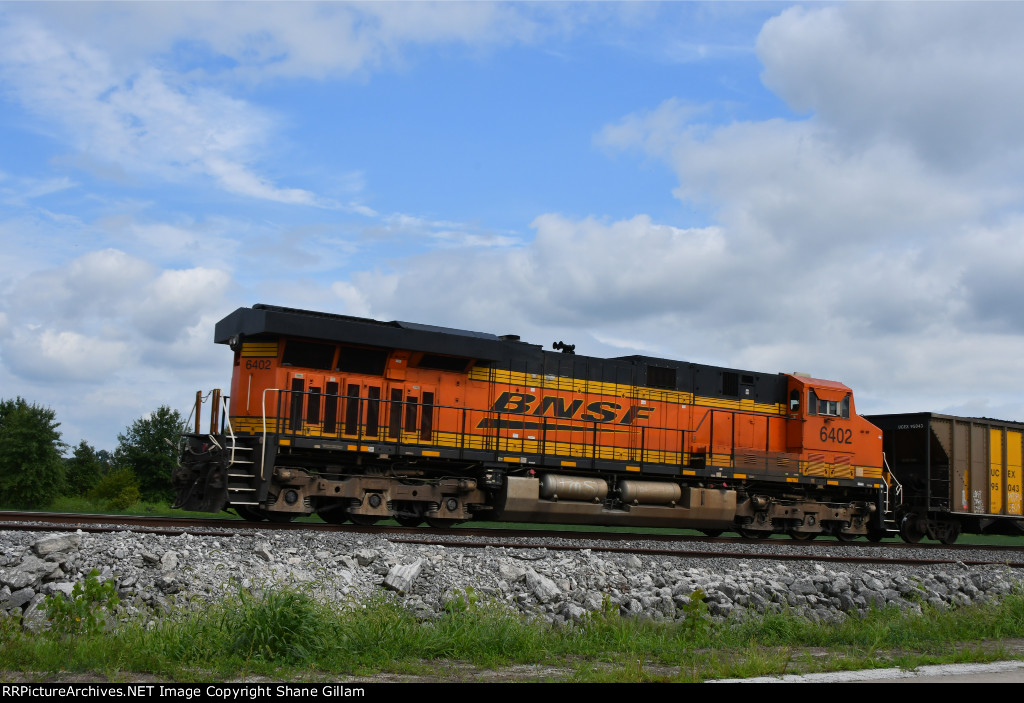 BNSF 6402 Roster shot